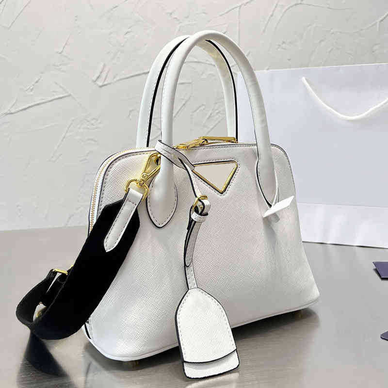 Pbag Triangle logo Hot Shopping Bags Handbag Shoulder Women Designer Shell Crossbody Fashion All-match Wallet Coin Purse Cross Body Handbags, Pcd03 26*15cm
Pbag Triangle logo Hot Shopping Bags Handbag Shoulder Women Designer Shell Crossbody Fashion All-match Wallet Coin Purse Cross Body Handbags, Pcd03 26*15cm