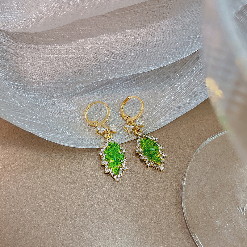 Stud Earrings For Women Green White Colour Love Heart Crystal Earring New Jewelry For Mom gift
Stud Earrings For Women Green White Colour Love Heart Crystal Earring New Jewelry For Mom gift