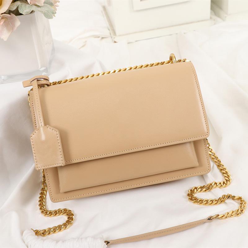 Luxurys Designers smooth Leather WOC clutch flap tote bag womens metals chain fittings letters envelope handbag with keys ring chain mens crossbodys shoulders bags, Khaki gold
Luxurys Designers smooth Leather WOC clutch flap tote bag womens metals chain fittings letters envelope handbag with keys ring chain mens crossbodys shoulders bags, Khaki gold