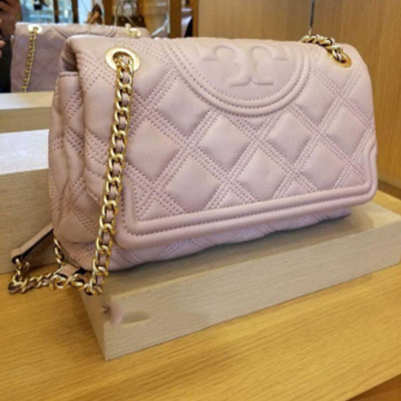 women's bag fleming diamond plaid sheepskin small fragrance sling single shoulder cross body chain bag, Black large size
women's bag fleming diamond plaid sheepskin small fragrance sling single shoulder cross body chain bag, Black large size