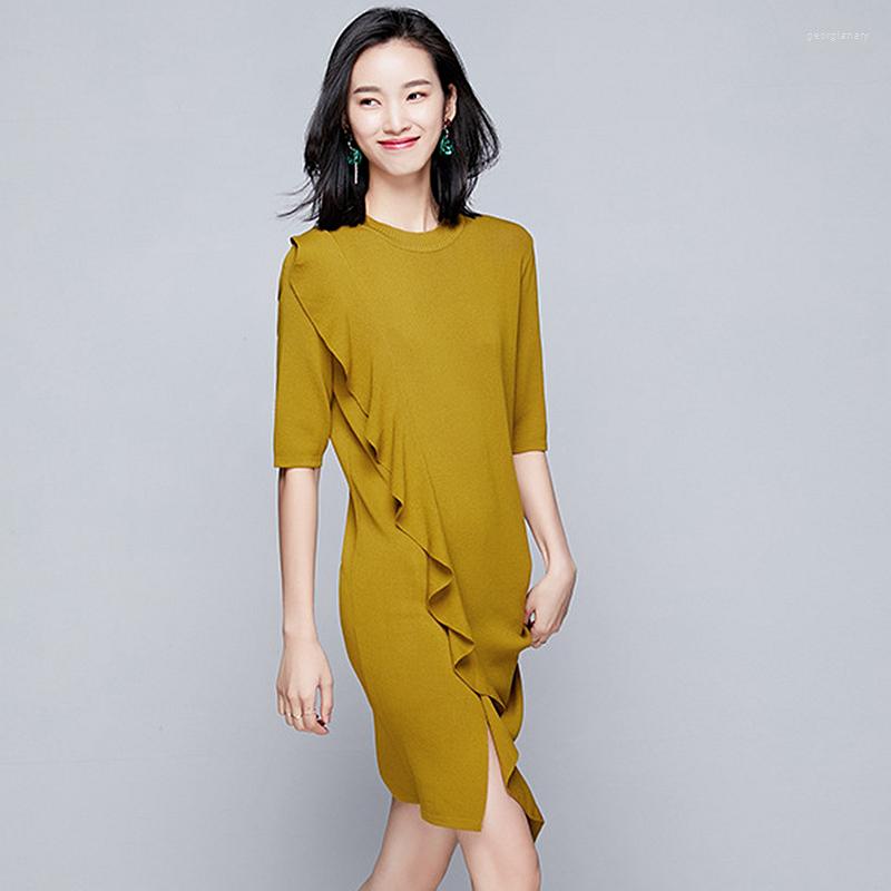 Party Dresses Knitted Dress Women 62% Viscose Blends Elastic Fabric O Neck Half Sleeve Ruffles 3 Colors Casual Straight Fashion 2023, Silver
Party Dresses Knitted Dress Women 62% Viscose Blends Elastic Fabric O Neck Half Sleeve Ruffles 3 Colors Casual Straight Fashion 2023, Silver