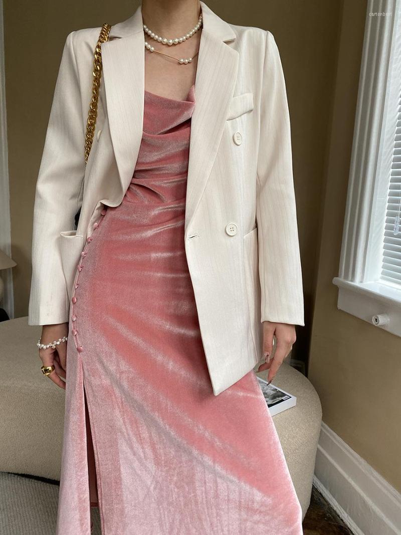 Women's Suits 2023 Early Spring Suit Jacket Women Retro High-Quality Office Lady Commuter Style Texture Loose Type Female Blazers Z373, Beige
Women's Suits 2023 Early Spring Suit Jacket Women Retro High-Quality Office Lady Commuter Style Texture Loose Type Female Blazers Z373, Beige
