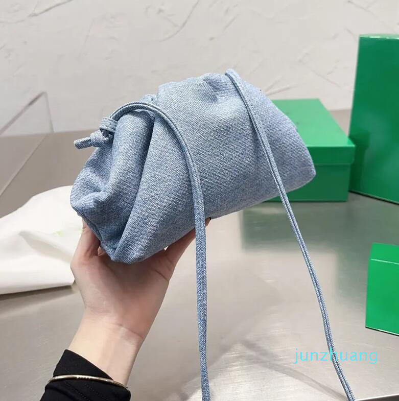 Designer Bag The Pouch Women Luxury Handbag Soft 1233 Clutch Bags Gold Silver Blue Leather Lady Cosmetic Evening Fashion Shoulder Mini Cloud Bag, 1#155988#size:22x14cm
Designer Bag The Pouch Women Luxury Handbag Soft 1233 Clutch Bags Gold Silver Blue Leather Lady Cosmetic Evening Fashion Shoulder Mini Cloud Bag, 1#155988#size:22x14cm