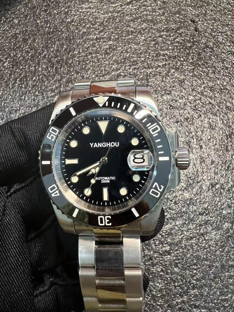 Wristwatches YANGHOU Black Dial Mechanical Wristwatch Luxury Ceramic Bezel Automatic Watch Sapphire Glass For Men Relogio Masculino, Blue
Wristwatches YANGHOU Black Dial Mechanical Wristwatch Luxury Ceramic Bezel Automatic Watch Sapphire Glass For Men Relogio Masculino, Blue