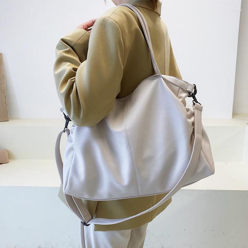 Evening Bags Women Handbag Large Capacity Chain Design Ladies Shoulder Bag Motorcycle Pu Leather Female Crossbody Big Totes Bolsa, White
Evening Bags Women Handbag Large Capacity Chain Design Ladies Shoulder Bag Motorcycle Pu Leather Female Crossbody Big Totes Bolsa, White