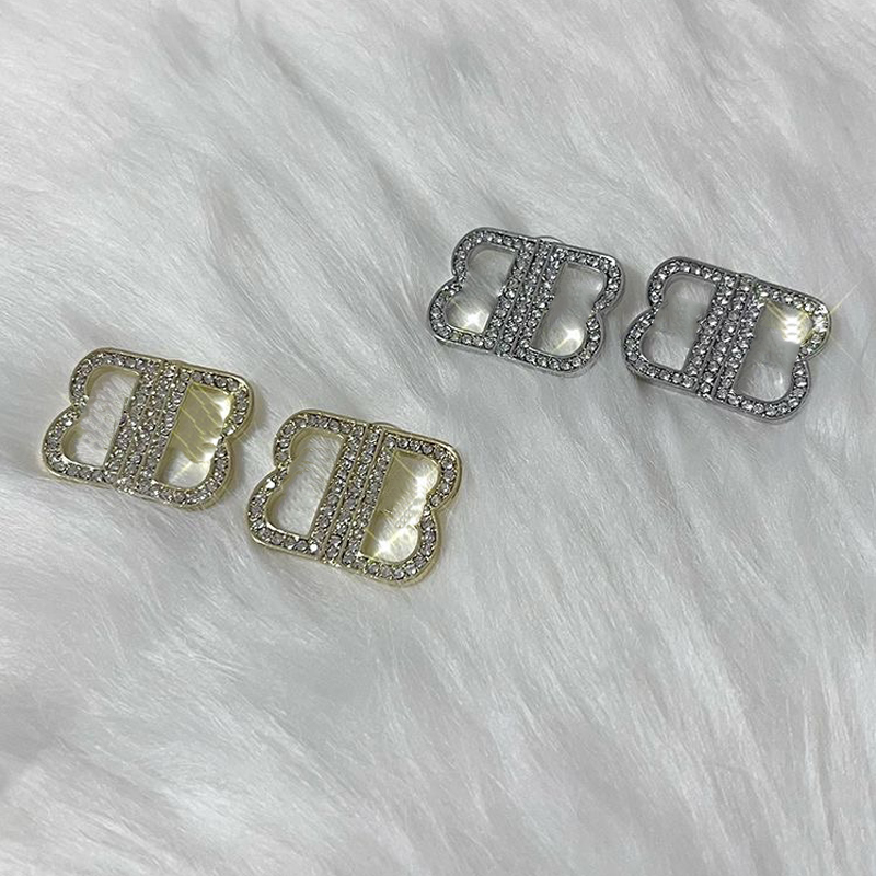 Fashion Earrings Stud For Women Designer Luxury Golden Silver Diamonds Earring Jewelry Womens Letter Hoop Dangle Earrings Ring 2302171BF
Fashion Earrings Stud For Women Designer Luxury Golden Silver Diamonds Earring Jewelry Womens Letter Hoop Dangle Earrings Ring 2302171BF
