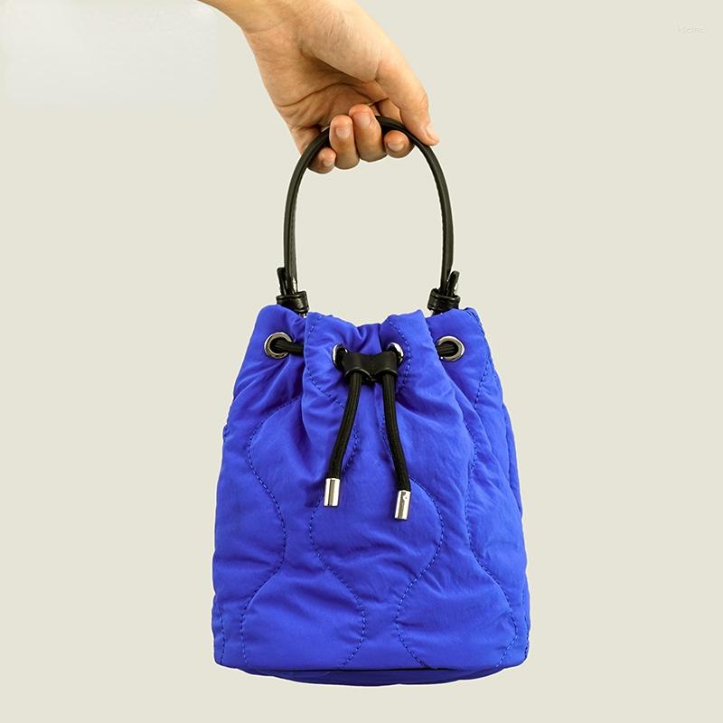 Evening Bags Nylon Rhombic Bucket Handbag Women's Filled Cotton Oblique Span Bag 2023 Winter Versatile Drawstring Strap Chain, Black