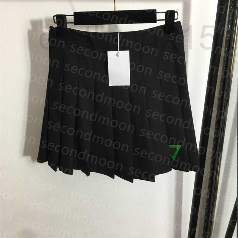 Skirts Designer Women Solid Color Casual Style Pleated Skirt Spring Summer Party Dress Womens Fashion Sexy Dresses Q031, White
Skirts Designer Women Solid Color Casual Style Pleated Skirt Spring Summer Party Dress Womens Fashion Sexy Dresses Q031, White