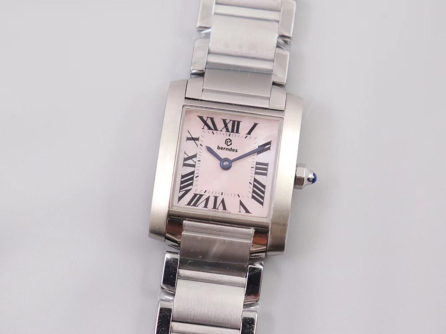 Watch Fashion women's watch French romantic stainless steel sapphire waterproof design suitable for women gifts, Box 15
Watch Fashion women's watch French romantic stainless steel sapphire waterproof design suitable for women gifts, Box 15