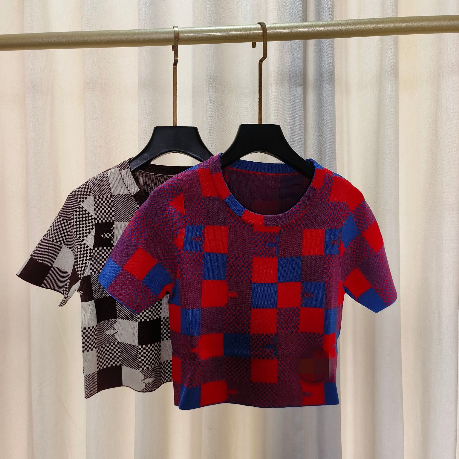 2023 Red/Khaki Plaid Letter Print Women' Pullover Brand Same Style Women' Sweaters DH38
2023 Red/Khaki Plaid Letter Print Women' Pullover Brand Same Style Women' Sweaters DH38