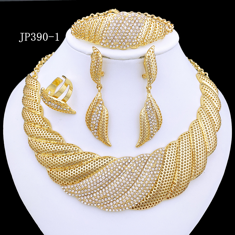 Wedding Jewelry Sets For Women Italian 18K Gold Plated Color Necklace Set Afrikanische Schmucksets 230216
Wedding Jewelry Sets For Women Italian 18K Gold Plated Color Necklace Set Afrikanische Schmucksets 230216