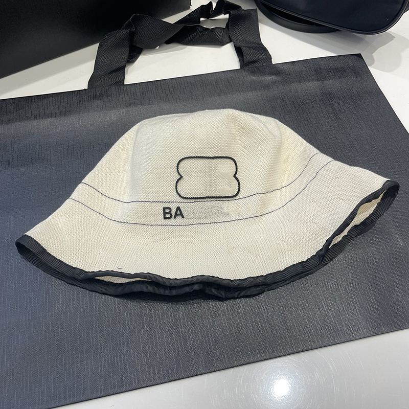 Designer bucket hat cap knitted mixed wool striped sunshade hat The latest style for men and women is comfortable and breathable very good, White
Designer bucket hat cap knitted mixed wool striped sunshade hat The latest style for men and women is comfortable and breathable very good, White