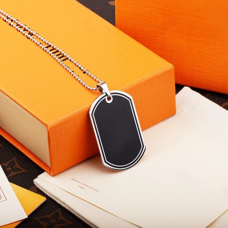 Luxury Designers Necklace Love Fashion Jewelry Women Chain Stainless Steel Silver Pendants Charm Lovers Design classic Jewellery Womens Mens Statement Necklaces
Luxury Designers Necklace Love Fashion Jewelry Women Chain Stainless Steel Silver Pendants Charm Lovers Design classic Jewellery Womens Mens Statement Necklaces