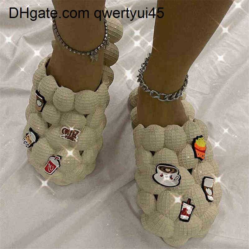 qwertyui45 Bubble Slides High Quality Bubble Ball Slippers Summer Girl Rhinestone Pendants Designer Sandals Adult Creative Flat Home Slides G220518 021723H
qwertyui45 Bubble Slides High Quality Bubble Ball Slippers Summer Girl Rhinestone Pendants Designer Sandals Adult Creative Flat Home Slides G220518 021723H
