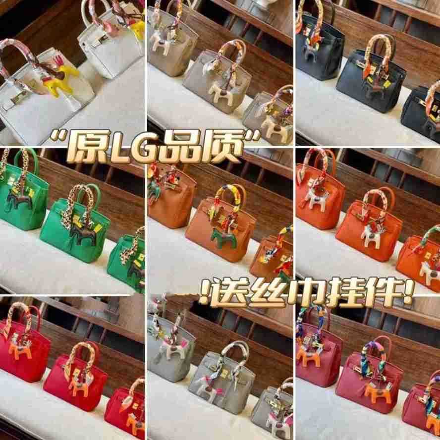 Designer Bags Birkin Handbags Herme Tote Bag the Original Lg Litchi Is a Handcarried Messenger Lady with Poor Temperament Have Logo Frj, White
Designer Bags Birkin Handbags Herme Tote Bag the Original Lg Litchi Is a Handcarried Messenger Lady with Poor Temperament Have Logo Frj, White