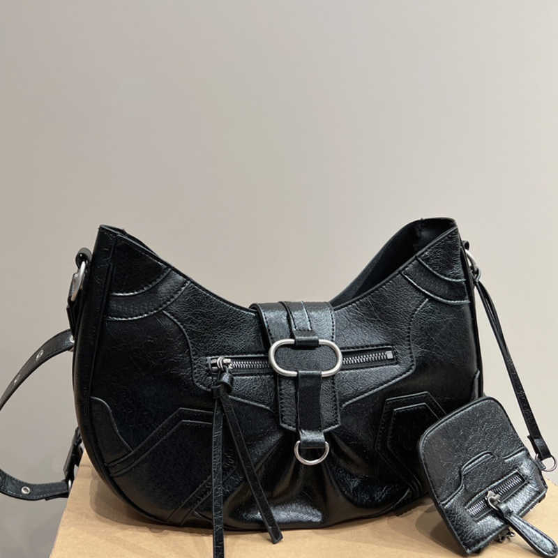 New classic designer bag crossbody bags Luxury handbag women Motorcycle Bag handbag womens Fashion classic solid color purses, Bbb01 34x19cm
New classic designer bag crossbody bags Luxury handbag women Motorcycle Bag handbag womens Fashion classic solid color purses, Bbb01 34x19cm