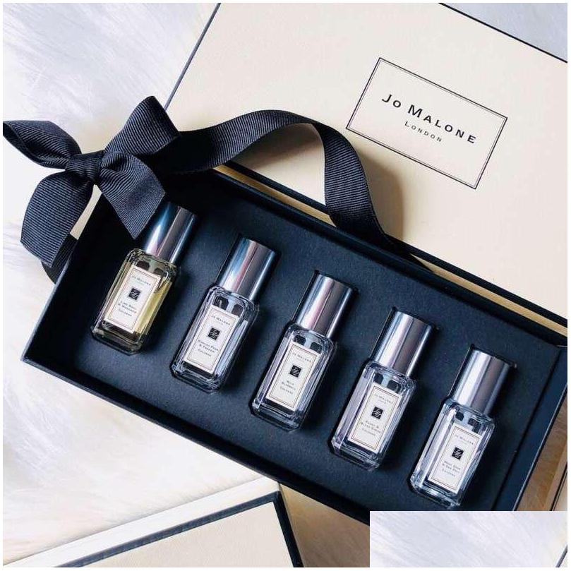 Perfume Bottle Jo Malone London Per Set 9Ml 5Pc Gift Box English Pear Sea Salt Wild Bluebell Parfum Cologne 5 In 1 Kit Long Lasting Dhb9M
Perfume Bottle Jo Malone London Per Set 9Ml 5Pc Gift Box English Pear Sea Salt Wild Bluebell Parfum Cologne 5 In 1 Kit Long Lasting Dhb9M