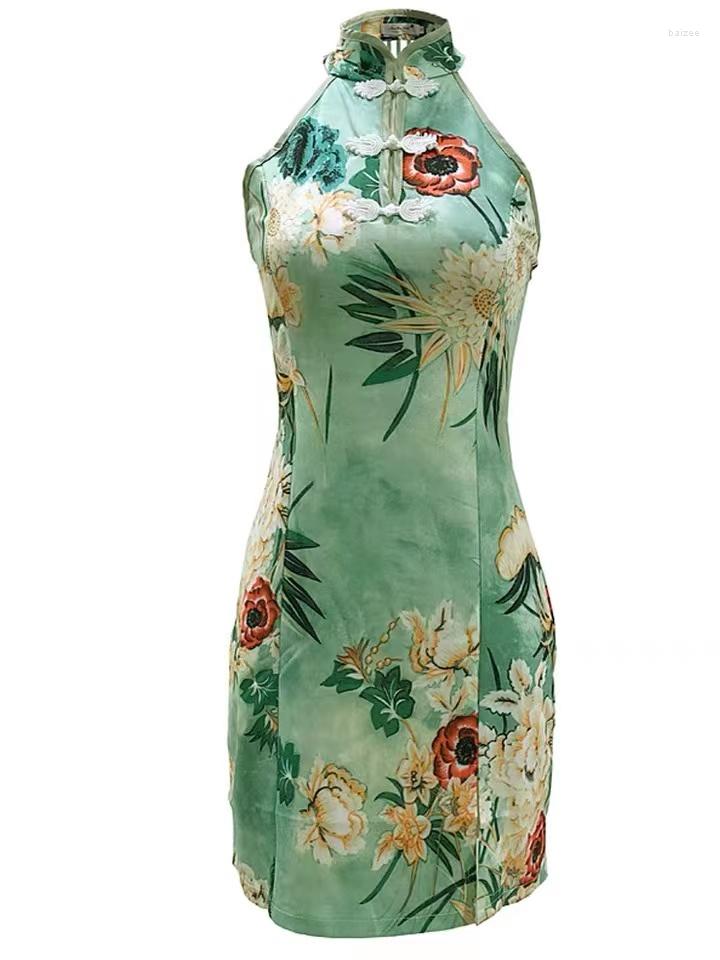 Stage Wear Chinese Dress Ladies Silk Retro Cheongsam Backless Girl Short Sexy Female, Green
Stage Wear Chinese Dress Ladies Silk Retro Cheongsam Backless Girl Short Sexy Female, Green
