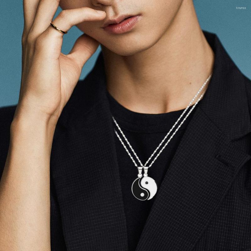 Chains Couple NecklacesTai Chi Yin Yang Drip Oil Stitching Two Petals Pisces Pendant Necklace Simple Fashion Alloy S
Chains Couple NecklacesTai Chi Yin Yang Drip Oil Stitching Two Petals Pisces Pendant Necklace Simple Fashion Alloy S