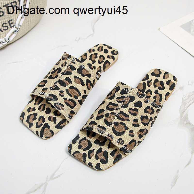 qwertyui45 Slippers Slippers New Ladies Slippers Leopard Print Zebra Fashion Sexy Summer Ladies Sandals Outdoor Wear Outdoor Flat Beach Women Shoes 021723H
qwertyui45 Slippers Slippers New Ladies Slippers Leopard Print Zebra Fashion Sexy Summer Ladies Sandals Outdoor Wear Outdoor Flat Beach Women Shoes 021723H