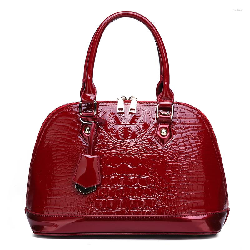 Evening Bags 2023 Fashion Women Crocodile Pattern Handbag Leather Large Shoulder Bag Female Hobos Alligator Messenger, Black
Evening Bags 2023 Fashion Women Crocodile Pattern Handbag Leather Large Shoulder Bag Female Hobos Alligator Messenger, Black