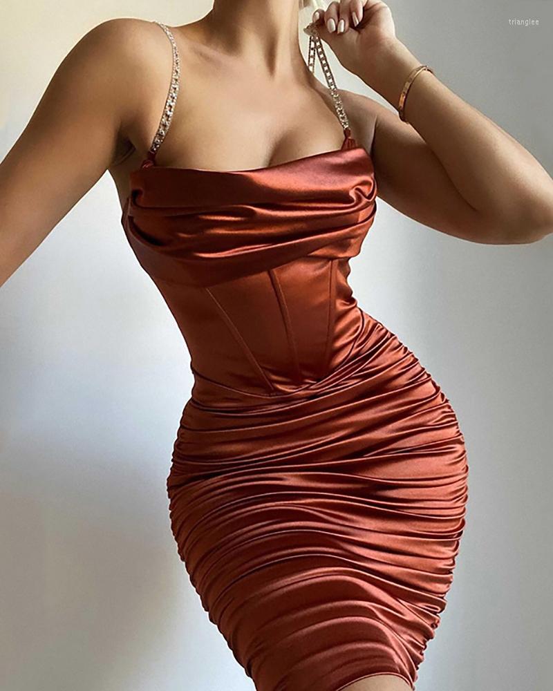 Casual Dresses Women Plain Chain Strap Ruched Mini Bodycon Dress 2023 Femme Sexy Sleeveless Corset Satin Party Robe Lady Evening Clothing, Red
Casual Dresses Women Plain Chain Strap Ruched Mini Bodycon Dress 2023 Femme Sexy Sleeveless Corset Satin Party Robe Lady Evening Clothing, Red