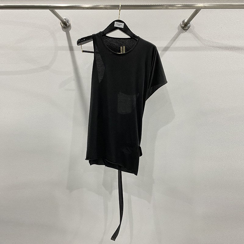 Brand 2023 Rick Women T-shirts New Loose Letter Printed Cotton tee Women' T-shirt Slim Women' Casual Tops Asymmetrical Design T-shirt Slim Fit Owens Women, Black
Brand 2023 Rick Women T-shirts New Loose Letter Printed Cotton tee Women' T-shirt Slim Women' Casual Tops Asymmetrical Design T-shirt Slim Fit Owens Women, Black