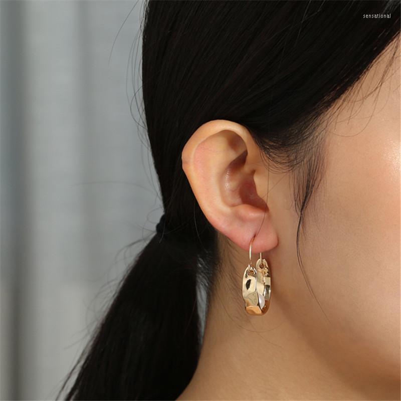 Dangle Earrings Exaggerated Retro Metal Simple Imitation Of Baroque Pearls Texture Fashion Ms Wedding Birthday Gifts
Dangle Earrings Exaggerated Retro Metal Simple Imitation Of Baroque Pearls Texture Fashion Ms Wedding Birthday Gifts
