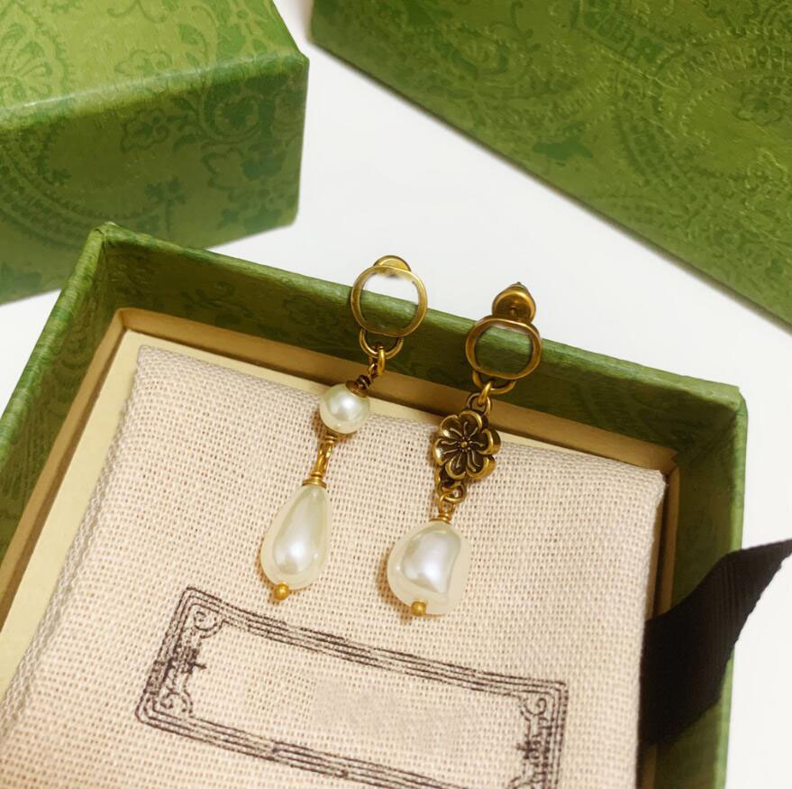Chic Double Letter Charm Stud Earrings Fashion Brand Have Stamp Studs Pearl Eardrop Dangler For Women Party Anniversary
Chic Double Letter Charm Stud Earrings Fashion Brand Have Stamp Studs Pearl Eardrop Dangler For Women Party Anniversary