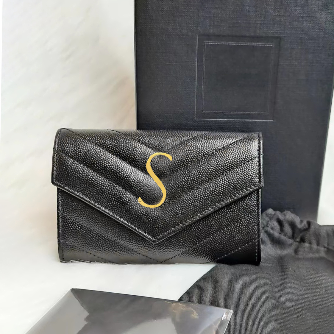 Wallet Latest Mens cardholder caviar men Genu ine Leather Purse card designer holder key pouch purses classic Women's Holders Luxurys coin on wallet multi-functions, Black silver
Wallet Latest Mens cardholder caviar men Genu ine Leather Purse card designer holder key pouch purses classic Women's Holders Luxurys coin on wallet multi-functions, Black silver