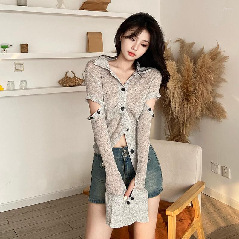 Women' T Shirts Autumn Winter Harajuku Gothic Girls Gray Sexy Knitting Splicing Buttons Top Punk Girl Fashion Long Sleeve Coat
Women' T Shirts Autumn Winter Harajuku Gothic Girls Gray Sexy Knitting Splicing Buttons Top Punk Girl Fashion Long Sleeve Coat