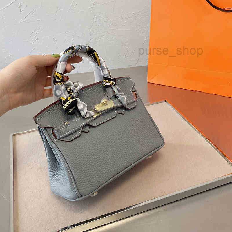 Tote Bag Birks Leather Genuine Brand Women Handbag Designer Purse French Luxury Quaty High Classic Design Stamped Lock FashionHers mees J7NT
Tote Bag Birks Leather Genuine Brand Women Handbag Designer Purse French Luxury Quaty High Classic Design Stamped Lock FashionHers mees J7NT