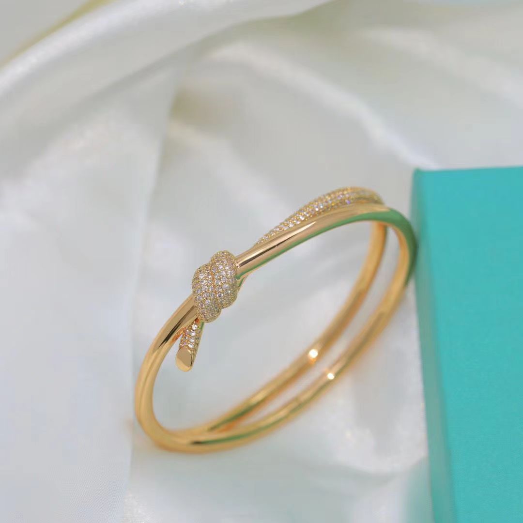 bracelet Bangle woman Designer Bracelet tennis players H home Enamel Bangle Love Party Wedding Women Couple Hermeing Gift Multiple TF01
bracelet Bangle woman Designer Bracelet tennis players H home Enamel Bangle Love Party Wedding Women Couple Hermeing Gift Multiple TF01