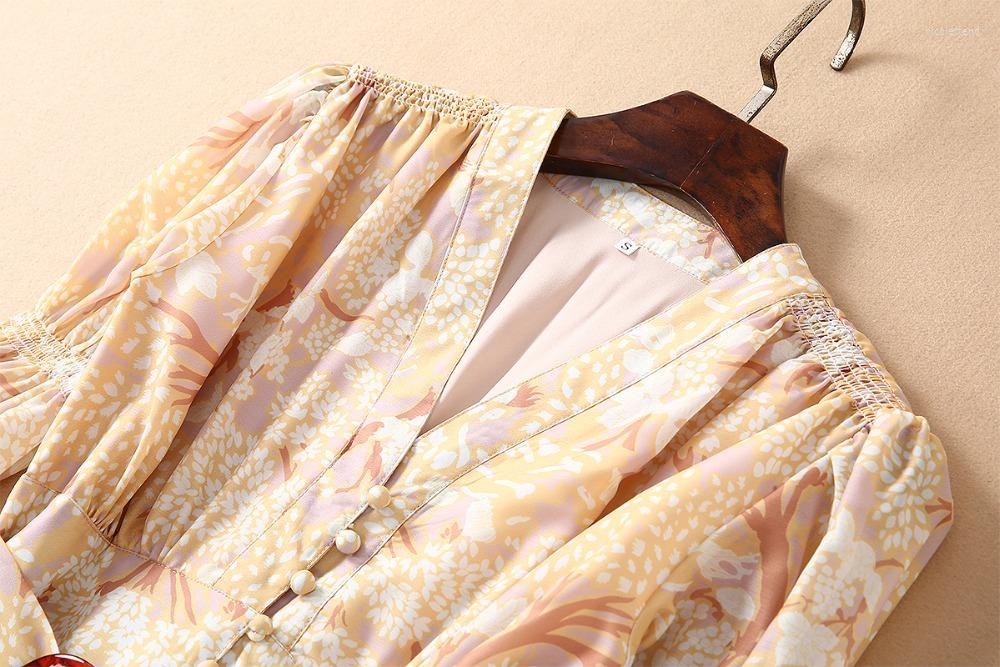 Party Dresses Vintage Runway 2023 Women High Quality Luxury Designer Spring Summer Ladies European Design V Neck Belt Long Maxi Dress, Champagne
Party Dresses Vintage Runway 2023 Women High Quality Luxury Designer Spring Summer Ladies European Design V Neck Belt Long Maxi Dress, Champagne