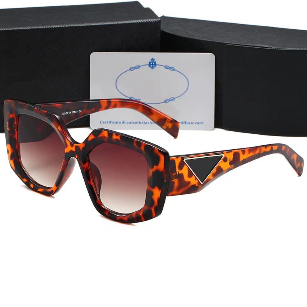 Black sunglasses mens designer sunglasses for women designer shades classic eyeglasses retro eyewear Triangle fashion sunglasses designer luxury sunglass
Black sunglasses mens designer sunglasses for women designer shades classic eyeglasses retro eyewear Triangle fashion sunglasses designer luxury sunglass