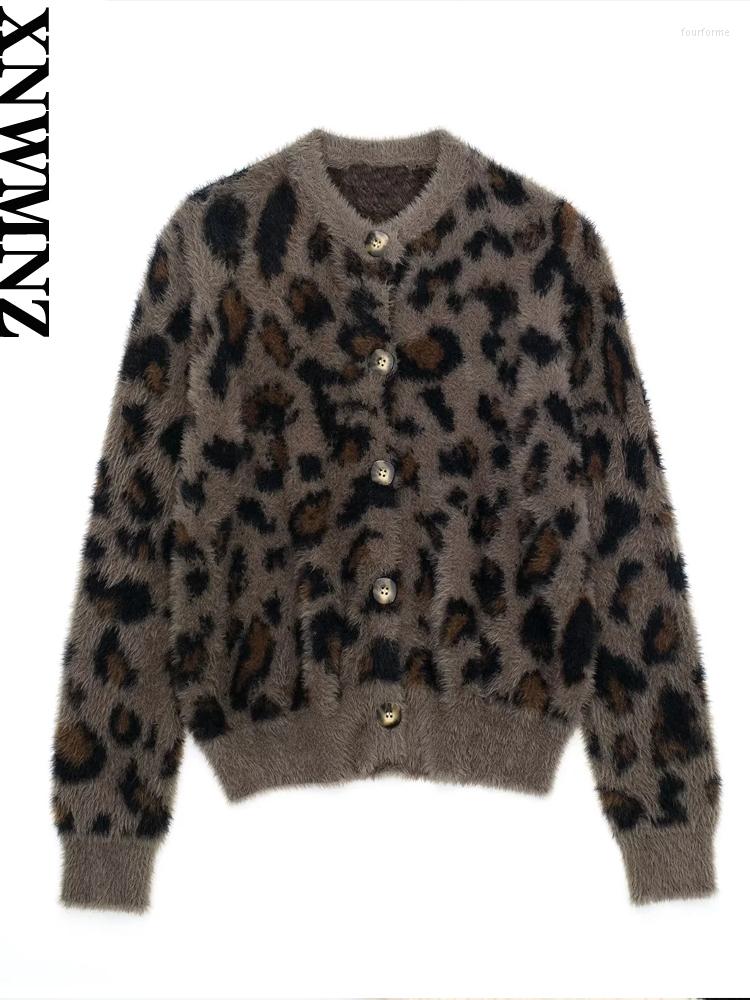 Women' Knits XNWMNZ 2023 Women Fashion Animal Jacquard Knitted Sweater Jacket Woman Vintage Faux Fur O Neck Long Sleeve Top Female Cardigan, Picture color
Women' Knits XNWMNZ 2023 Women Fashion Animal Jacquard Knitted Sweater Jacket Woman Vintage Faux Fur O Neck Long Sleeve Top Female Cardigan, Picture color
