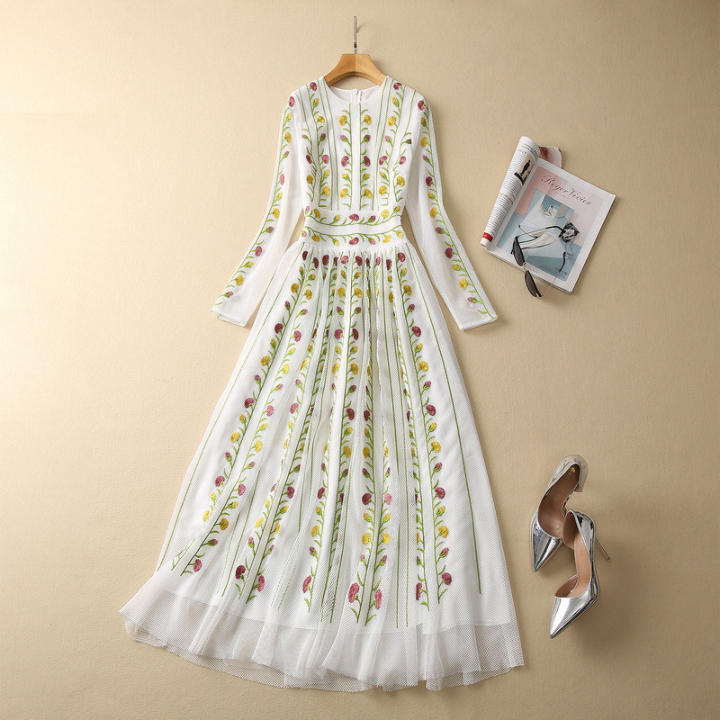 2023 Spring White Floral Embroidery Tulle Dress Short Sleeve Round Neck Panelled Long Maxi Casual Dresses S3F131624 Plus Size XXL
2023 Spring White Floral Embroidery Tulle Dress Short Sleeve Round Neck Panelled Long Maxi Casual Dresses S3F131624 Plus Size XXL