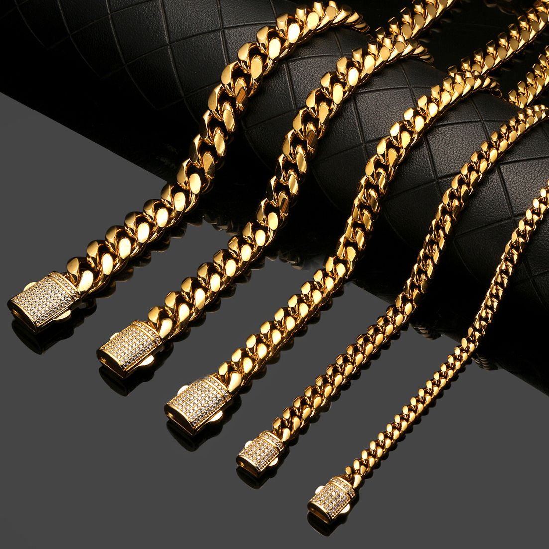 Charm Bracelets 68101214mm Men Chain Bracelet Stainless Steel Curb Cuban Link Bangle for Male Women Hiphop Wrist Jewelry Gift 230216
Charm Bracelets 68101214mm Men Chain Bracelet Stainless Steel Curb Cuban Link Bangle for Male Women Hiphop Wrist Jewelry Gift 230216