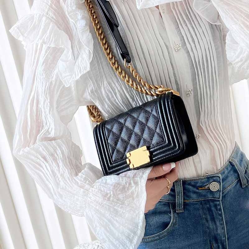 10A Original quality Designer bags MINI Crossbody bag 15cm Genuine leather Shoulder bags With box C101, More product consulting
10A Original quality Designer bags MINI Crossbody bag 15cm Genuine leather Shoulder bags With box C101, More product consulting