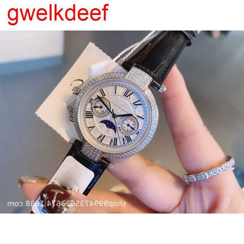 Wristwatches Luxury Custom Bling Iced Out Watches White Gold Plated Moiss anite Diamond Watchess 5A high quality replication Mechanical 2YNB
Wristwatches Luxury Custom Bling Iced Out Watches White Gold Plated Moiss anite Diamond Watchess 5A high quality replication Mechanical 2YNB