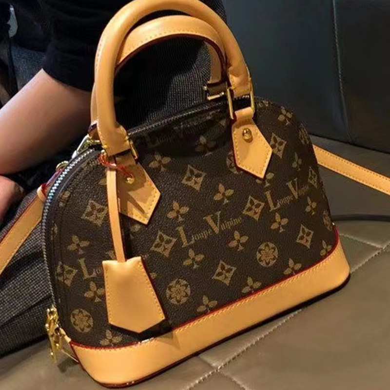 Luxury Designer Bag Alma Bb 25CM Women Shoulder Bags Messenger Bag Leather Handbag Wallet Purse Crossbody Tote with Lock Key
Luxury Designer Bag Alma Bb 25CM Women Shoulder Bags Messenger Bag Leather Handbag Wallet Purse Crossbody Tote with Lock Key