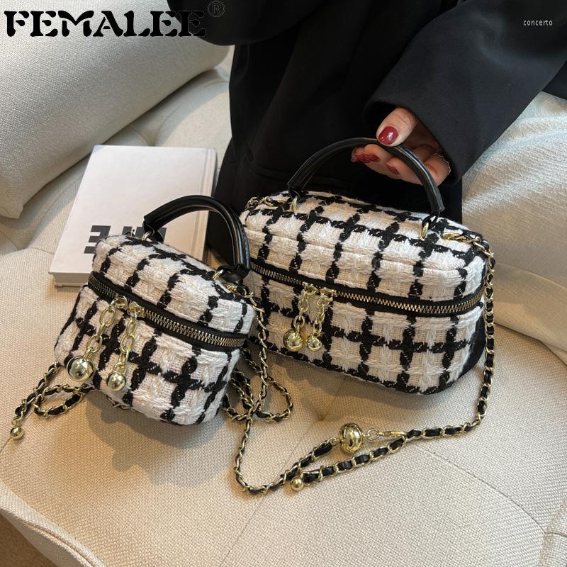 Shoulder Bags Knitting Chains Purse Luxury Small Woven Handbags Tweed Women Box Hand Woolen Zipper Messenger, Black
Shoulder Bags Knitting Chains Purse Luxury Small Woven Handbags Tweed Women Box Hand Woolen Zipper Messenger, Black