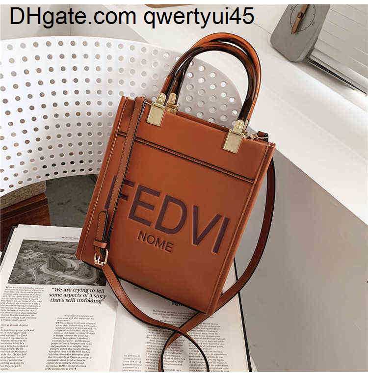 qwertyui45 Shoulder Bags Fashion Designer Women's Bag New Handbag Portable One PU Shoulder Messenger Luxury Bag 021723H, Black
qwertyui45 Shoulder Bags Fashion Designer Women's Bag New Handbag Portable One PU Shoulder Messenger Luxury Bag 021723H, Black