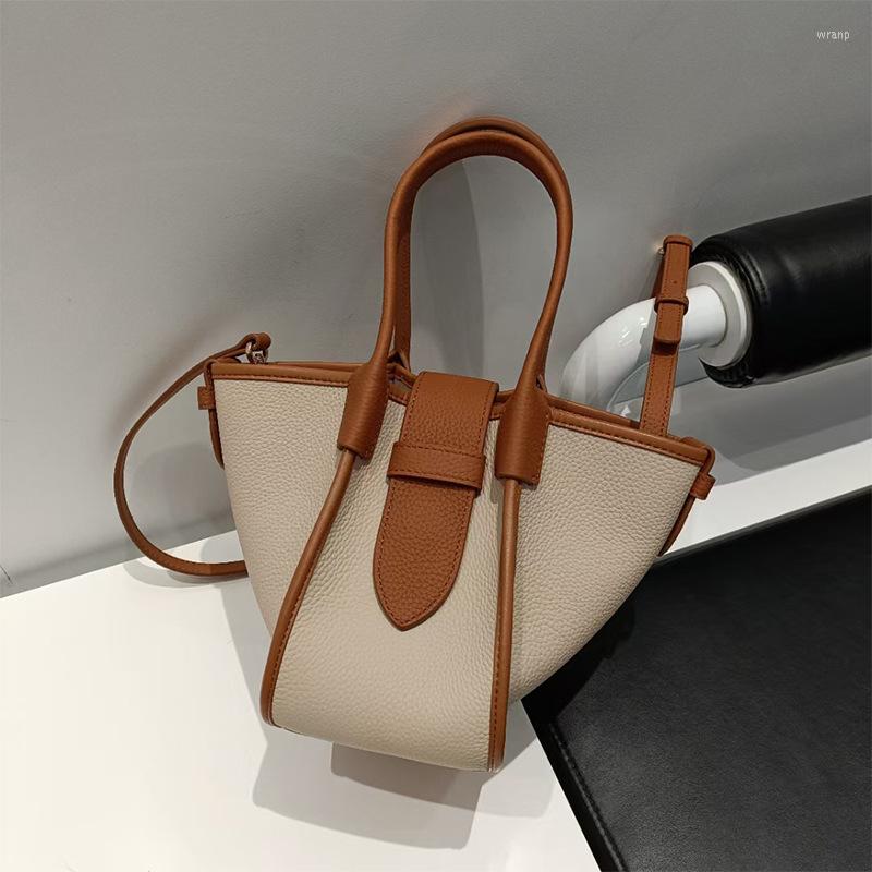 Evening Bags Designer Women's Handbag Large-capacity Shoulder Bag 2023 Leather Vegetable Blue Sub-bag Head Layer Cowhide Bucket, Style 3
Evening Bags Designer Women's Handbag Large-capacity Shoulder Bag 2023 Leather Vegetable Blue Sub-bag Head Layer Cowhide Bucket, Style 3