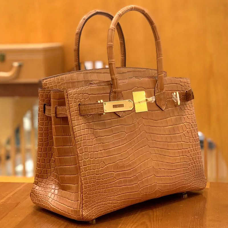 designers handbags herme birkin Fully hand-stitched women's bag Luxury leather handbag Fumian Bay crocodile leather bag Bk30 inverted v gold brown ayw, Gold brown gold buckle
designers handbags herme birkin Fully hand-stitched women's bag Luxury leather handbag Fumian Bay crocodile leather bag Bk30 inverted v gold brown ayw, Gold brown gold buckle