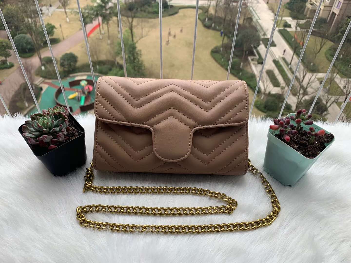 fashion Lady Totes Mini Women luxurys designers bags pu leather Handbags messenger crossbody shoulder bag Wallet lady clutch 00432, Red
fashion Lady Totes Mini Women luxurys designers bags pu leather Handbags messenger crossbody shoulder bag Wallet lady clutch 00432, Red
