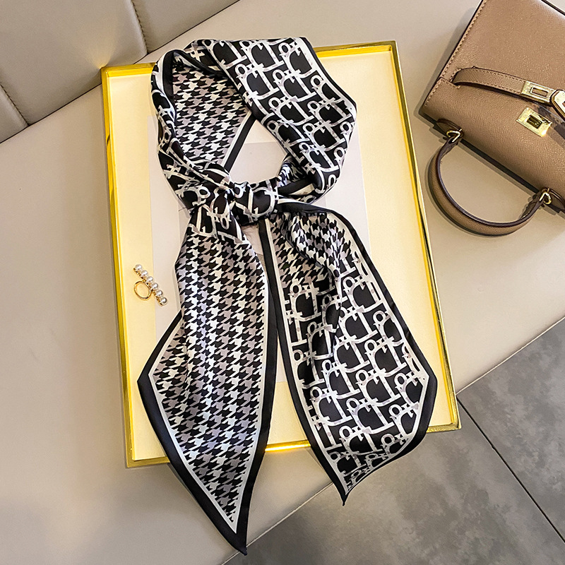 2023 Thousand bird lattice fashion temperament silk scarf women's long spring autumn with shirt scarf headband tie bag scarf belt 15x150cm
2023 Thousand bird lattice fashion temperament silk scarf women's long spring autumn with shirt scarf headband tie bag scarf belt 15x150cm