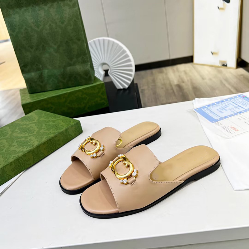 Flat Slippers Designer Women Sandals Rhinestones Leather Outsole Flip Flops Shopping Walking Casual Shoes Home Travel Fisherman Shoes Beach Shoes Dress Shoes 35-40, Box
Flat Slippers Designer Women Sandals Rhinestones Leather Outsole Flip Flops Shopping Walking Casual Shoes Home Travel Fisherman Shoes Beach Shoes Dress Shoes 35-40, Box