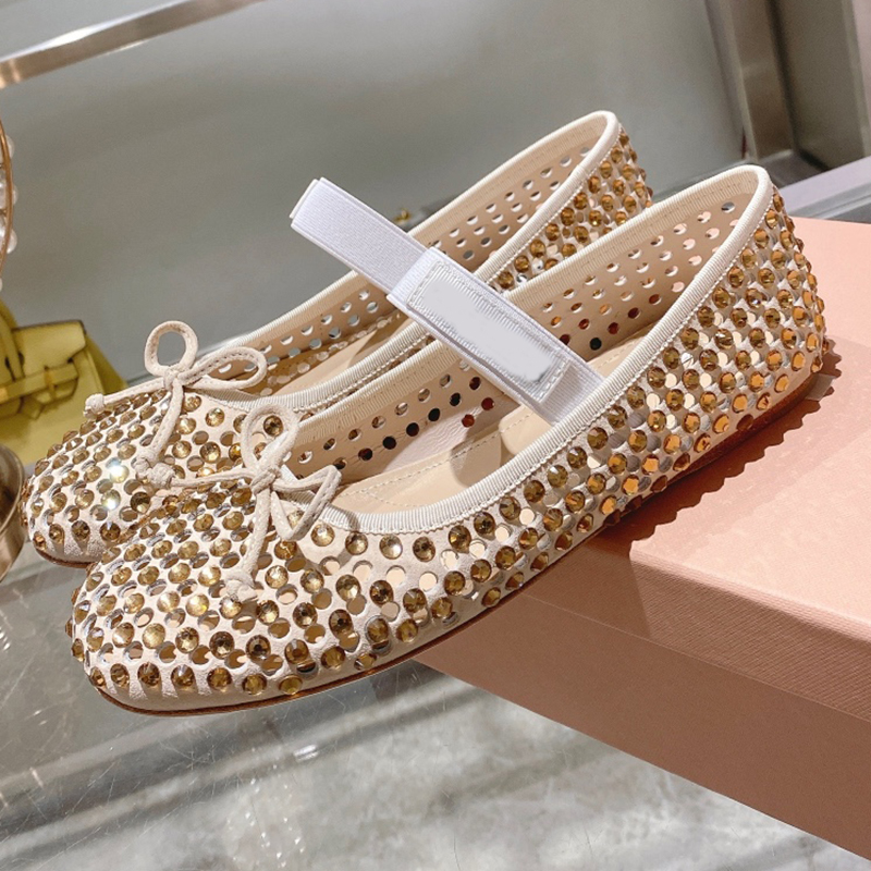 Bowtie Ballet Dress Shoes Luxury crystal Cut Outs Rhinestone womens loafers top quality Sheepskin flat heel comfortable designer Dancing shoe 35-40, Black
Bowtie Ballet Dress Shoes Luxury crystal Cut Outs Rhinestone womens loafers top quality Sheepskin flat heel comfortable designer Dancing shoe 35-40, Black