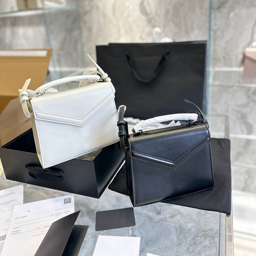 7A Woman shoulder bags Designer Handbags Lady Genuine Leather Tote female leather oblique cross platinum portable Crossbodyss 20cm, White 1
7A Woman shoulder bags Designer Handbags Lady Genuine Leather Tote female leather oblique cross platinum portable Crossbodyss 20cm, White 1